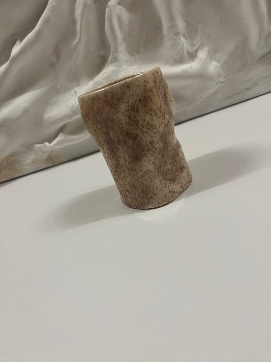 The Amorf Mug (gespikkeld) 250 ml